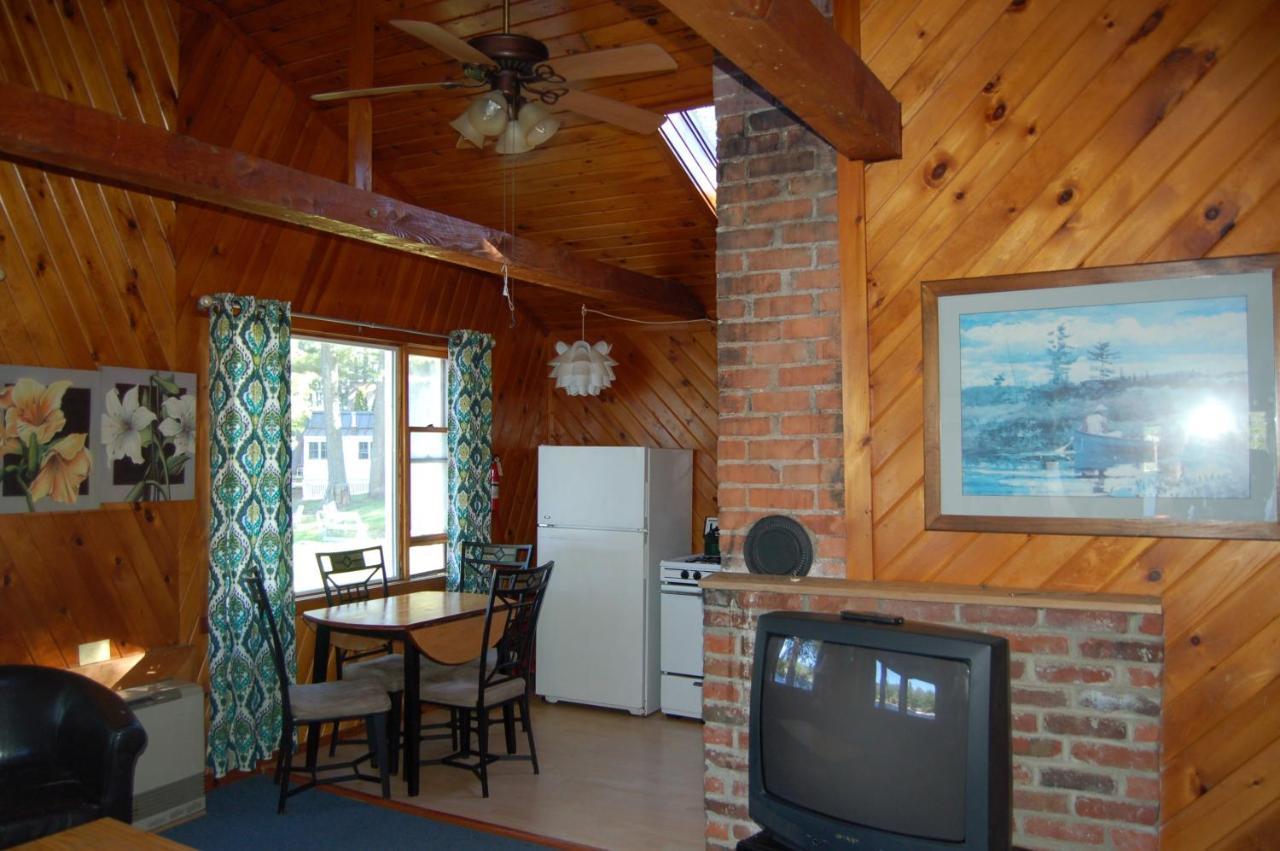 Sebago Lake Lodge & Cottages North Windham 외부 사진