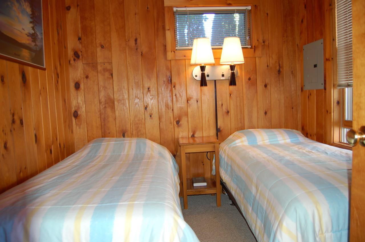 Sebago Lake Lodge & Cottages North Windham 외부 사진